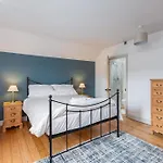 Hall At Noelles *