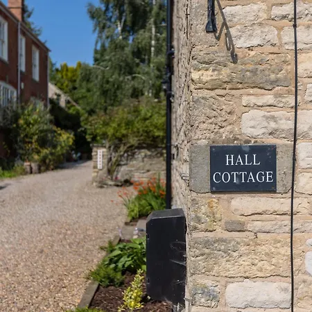 Hall At Noelles 펜션